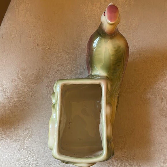 Vintage Hull Pottery USA 1961 pheasant planter with yellow flowers, EUC - Picture 7 of 12